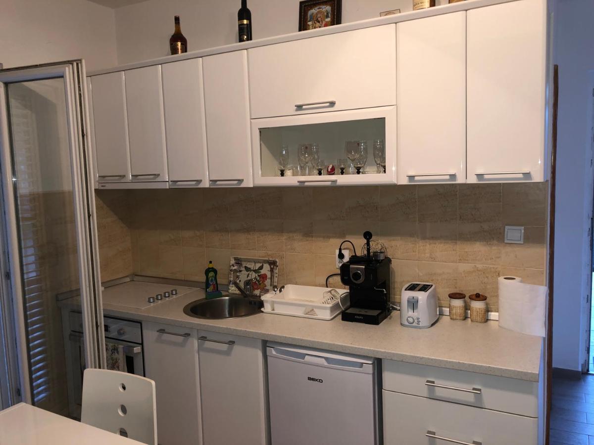 Apartman Iskra Bijela Exterior foto