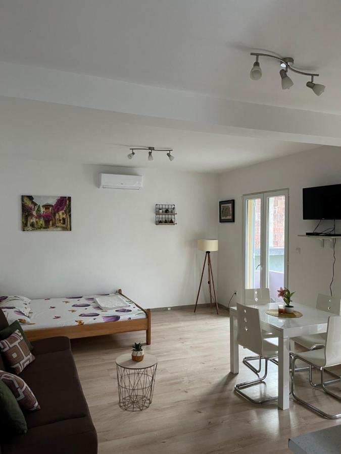 Ferienwohnung Apartman Iskra Bijela Exterior foto